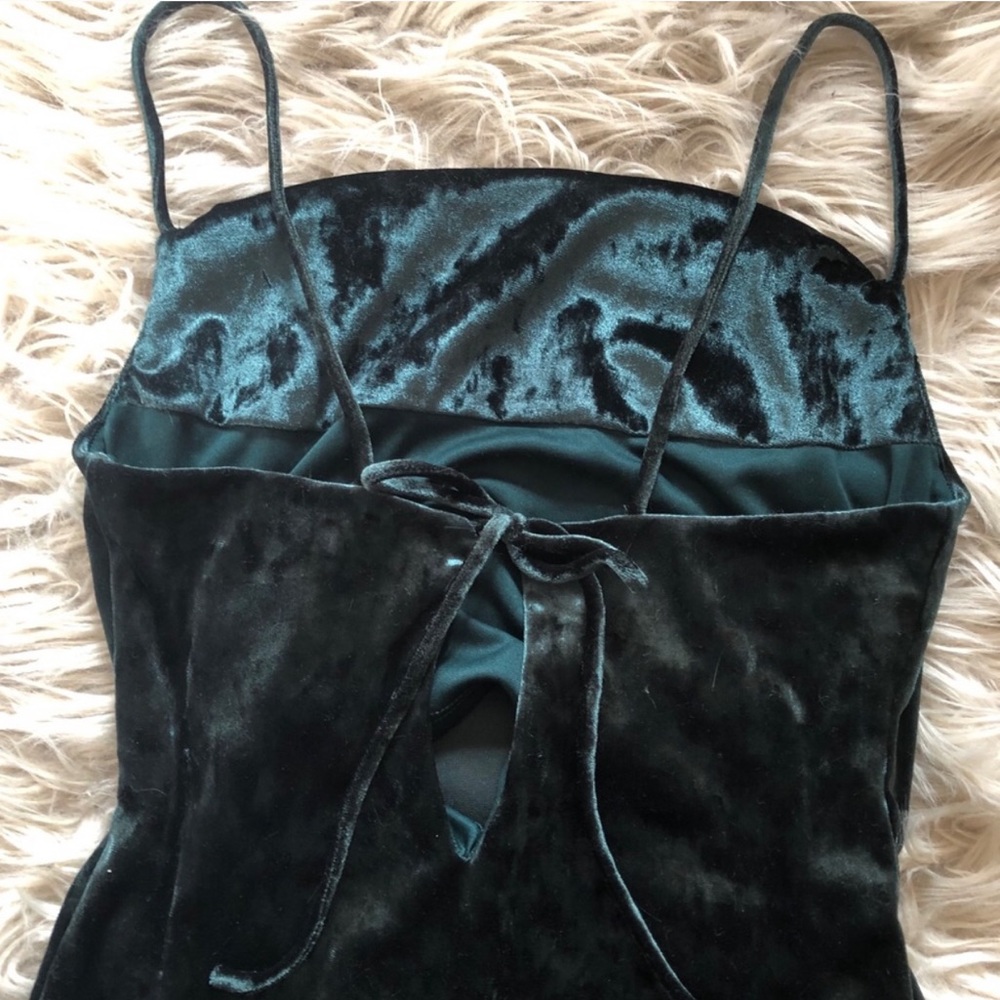 TOP SHOP GREEN VELVET cowl neck slip dress 2 - Picture 5 of 6
